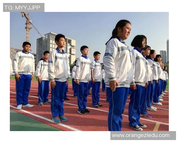 重庆足球队的成长之路:从青涩起步到辉煌成就的纪实故事 重庆足球队的成长之路:从青涩起步到辉煌成就的纪实故事