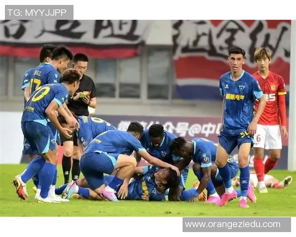 成都网球队在城市联赛中的战术表现分析与点评